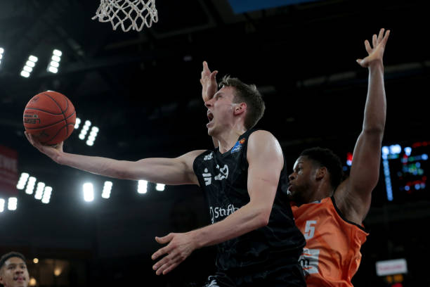 豪在纽卡斯 豪在纽卡斯