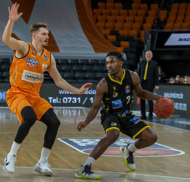 在与阿曼战 在与阿曼战